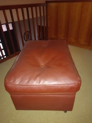 Pouf Frau in vera pelle rossa