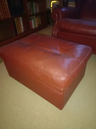 Pouf Frau in vera pelle rossa