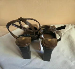 Zapatos destalonados Zara marrones