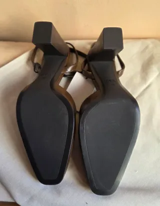 Zapatos destalonados Zara marrones