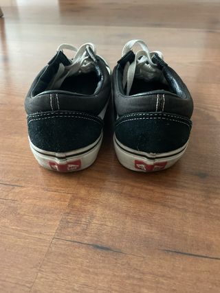 Zapatillas Vans Mujer Negras y Blancas