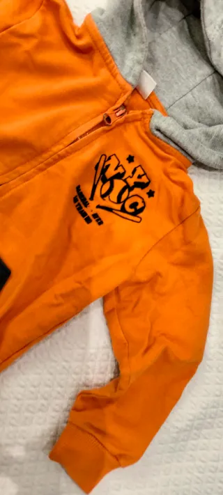 Felpa con cappuccio arancione NYC