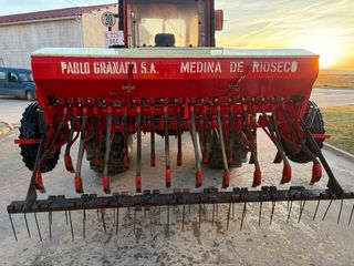 Sembradora de cereal Pablo Granado S.A.