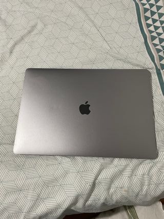 MacBook Pro 16" 16GB RAM 500GB SSD
