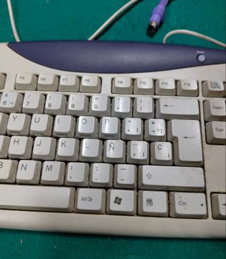 Teclado GENIUS Antiguo Ordenador