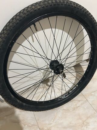 Rueda Delantera 26 mas 1 aro extra