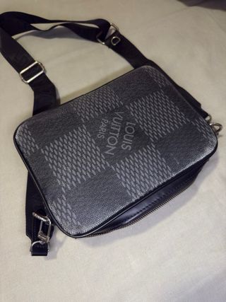 Bandolera Louis Vuitton Negra y Gris