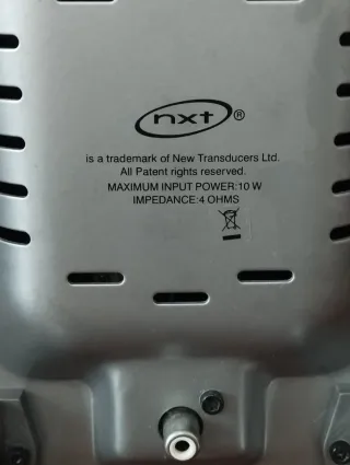 Altavoces Teac plateados 10W