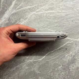 Game Boy Advance AGB-001 Argento Restaurato