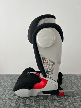 Silla de coche Britax Römer negra.
