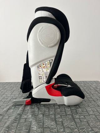 Silla de coche Britax Römer negra.