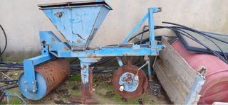 Apero paras poner veneno bajo tierra