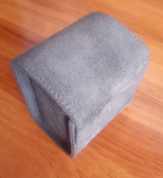 Scatola di velluto nero Cartier