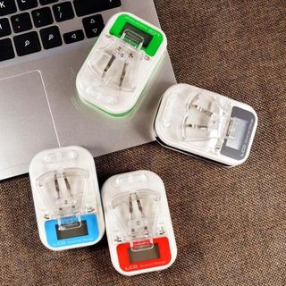 Cargador de pilas de moviles y otros - enchufe