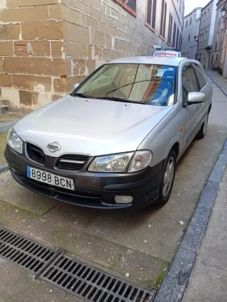Etiqueta B Nissan Almera 1.5 gasolina