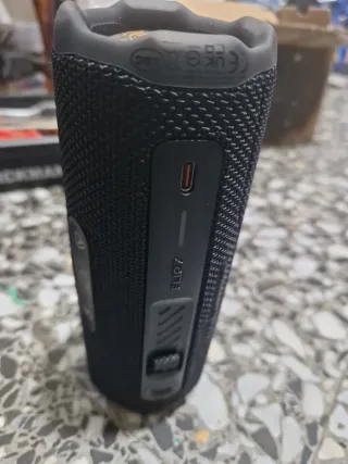 JBL Flip 7 Tomorrowland Edición Especial
