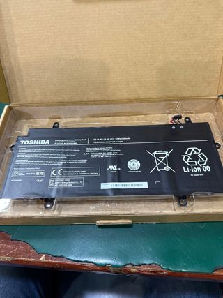 Batería Toshiba PA5136U-1BRS Li-ion 14.8V