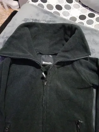 Chaqueta polar negra