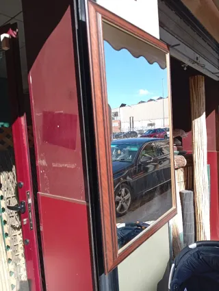 Espejo de madera y cristal