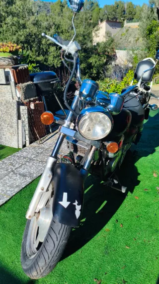 Hyosung Alquila GV 125 Custom