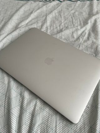 MacBook Pro 16” 2019 i9 16GB RAM 1TB