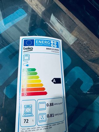 142. Horno Multifunción Beko Clase A NUEVO TARA