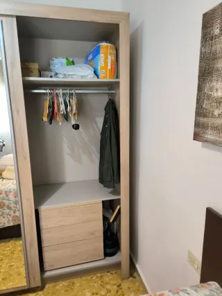 Armario puertas correderas con espejo