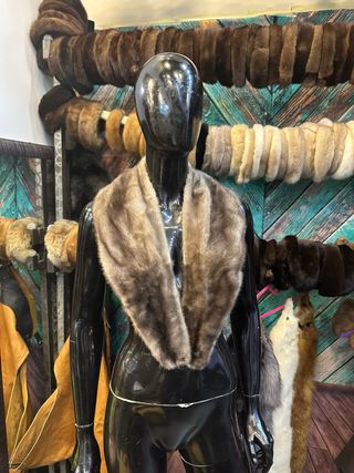 Collo di pelliccia marrone/grigio