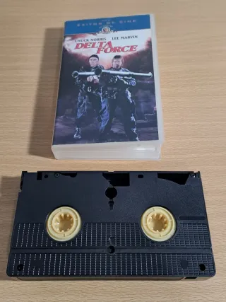 VHS Delta Force Chuck Norris Lee Marvin