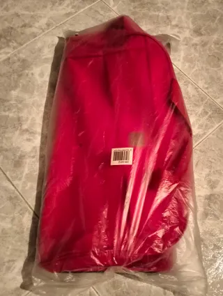 Bolsa de viaje pequeña roja