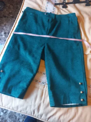 Traje Torrentí verde y dorado