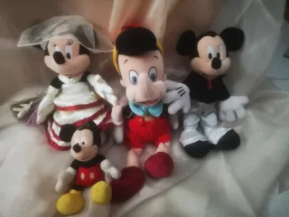 Lote de peluches Disney