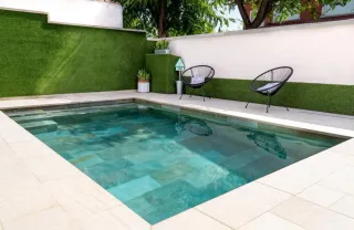 Piscina de obra porcelánico