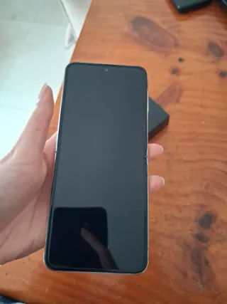 Samsung Galaxy Z Flip 5 256GB blanco