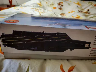 Maqueta Portaaviones USS Nimitz Motorizado