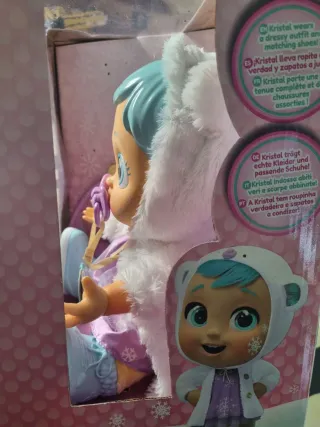 Muñeca Cry Babies con accesorios médicos