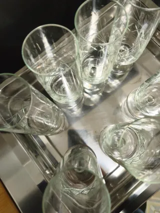 Juego de 7 vasos y 1 jarra de cristal tallado