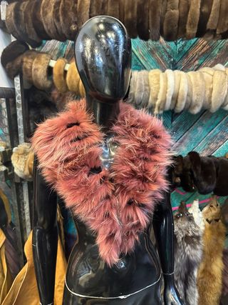 Collo pelliccia rosso / nero