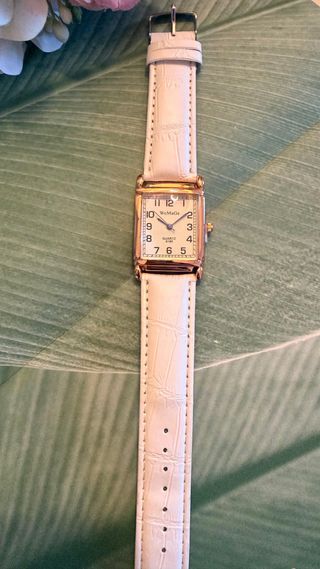 Relógio WoMage Clássico Feminino Dourado e Branco