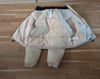 Anorak Pull&Bear beige y negro