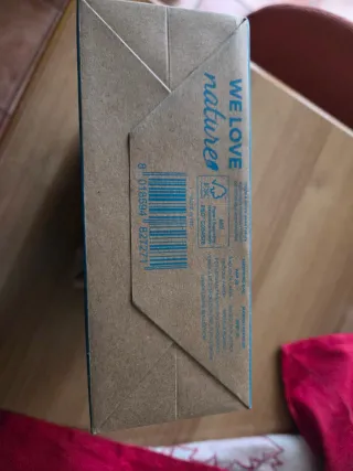 Busta regalo Thun blu con dettagli oro