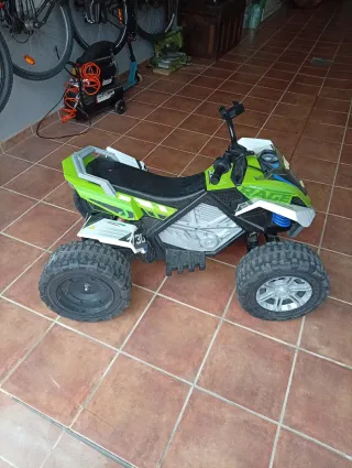 Quad eléctrico infantil INJUSA 730