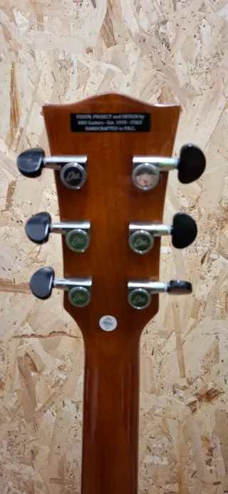 Chitarra Acustica Mancina Eko