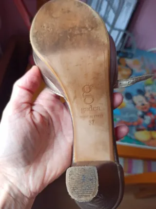 Sandalias Gadea Piel Doradas