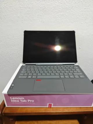 Lenovo Idea Tab Pro con Teclado y Lápiz