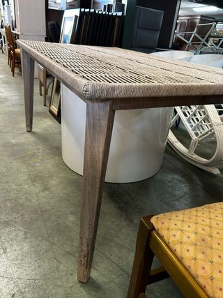 Mesa de ratán para exterior