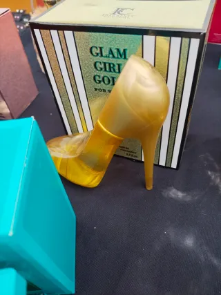 Perfume Rojo y Dorado