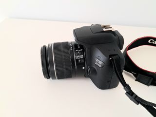 Cámara Canon EOS 2000D