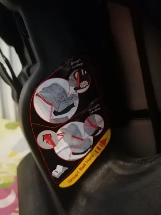 Silla de coche. Como Nueva. Niños Color negro.