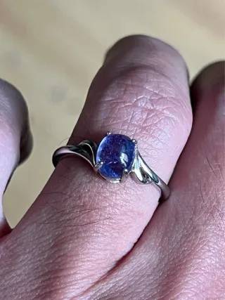 Anello in argento 925 placcato rodio con cabochon